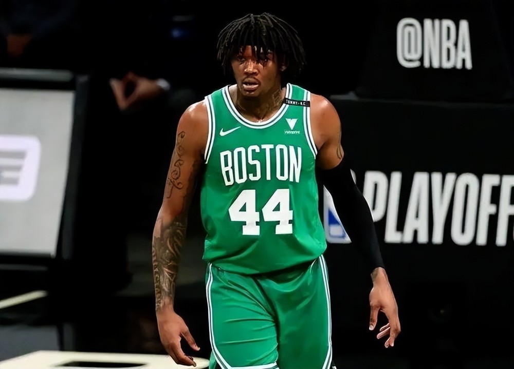 关于里尔签下新后卫，强化防守线提升防守质量的信息