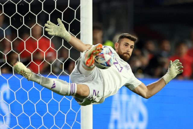 包含欧国联决赛前瞻：胜者屹立冠军之巅的词条