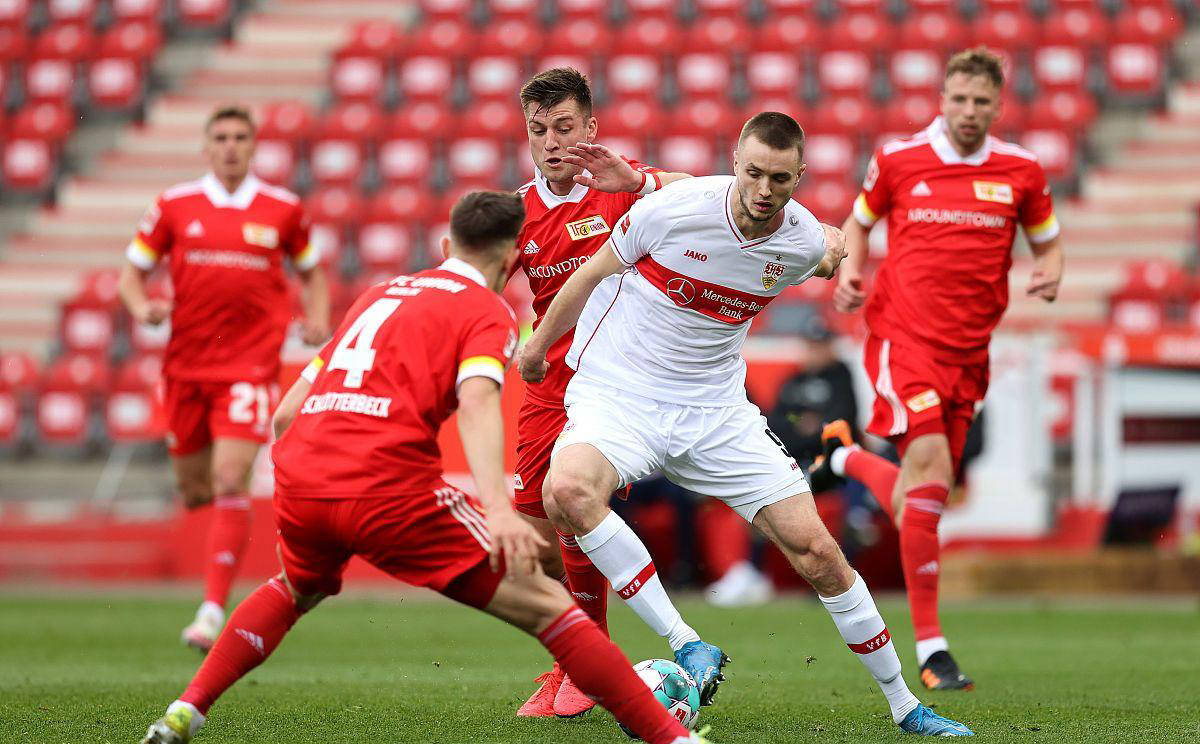 爱游戏登录入口-沃尔夫斯堡客场大胜，稳固领先位置的简单介绍