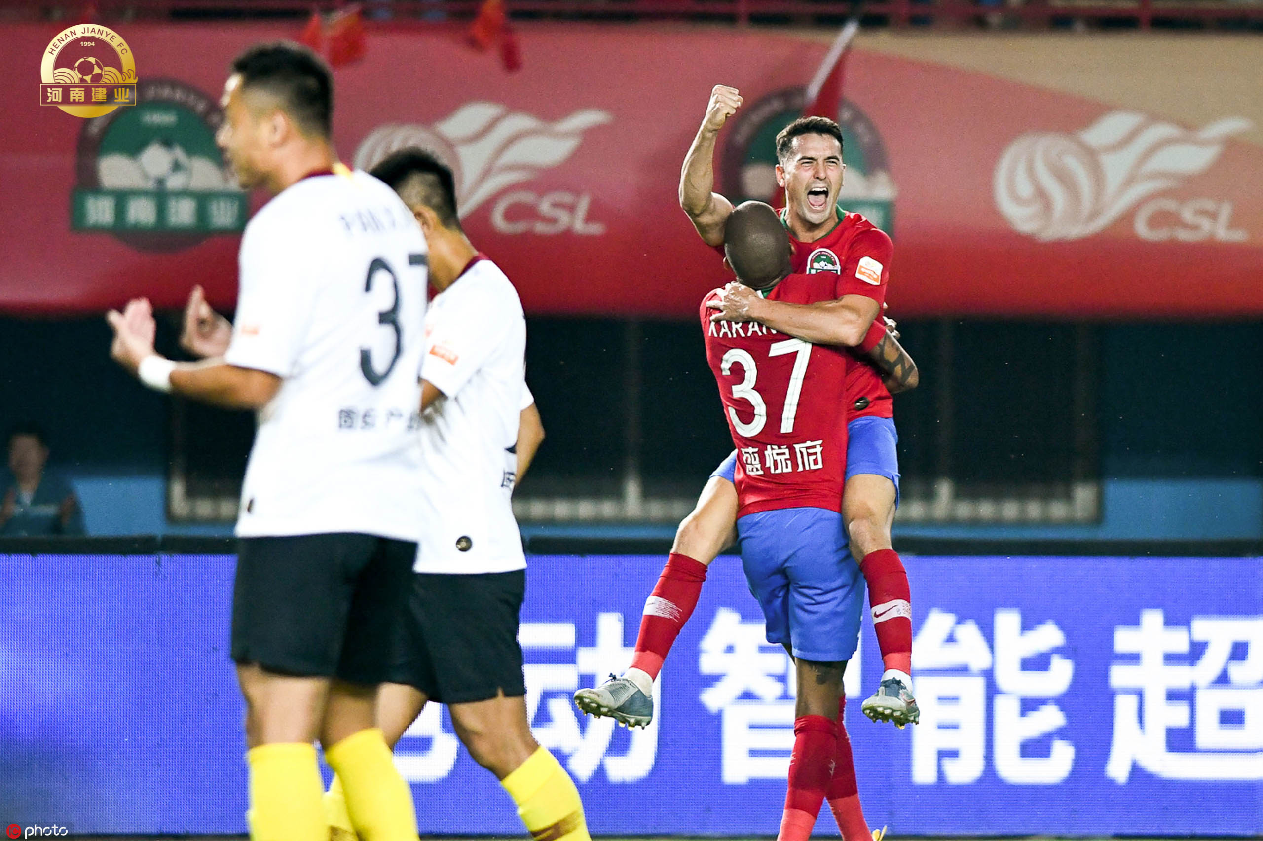 河南建业客场获胜，积分榜上升