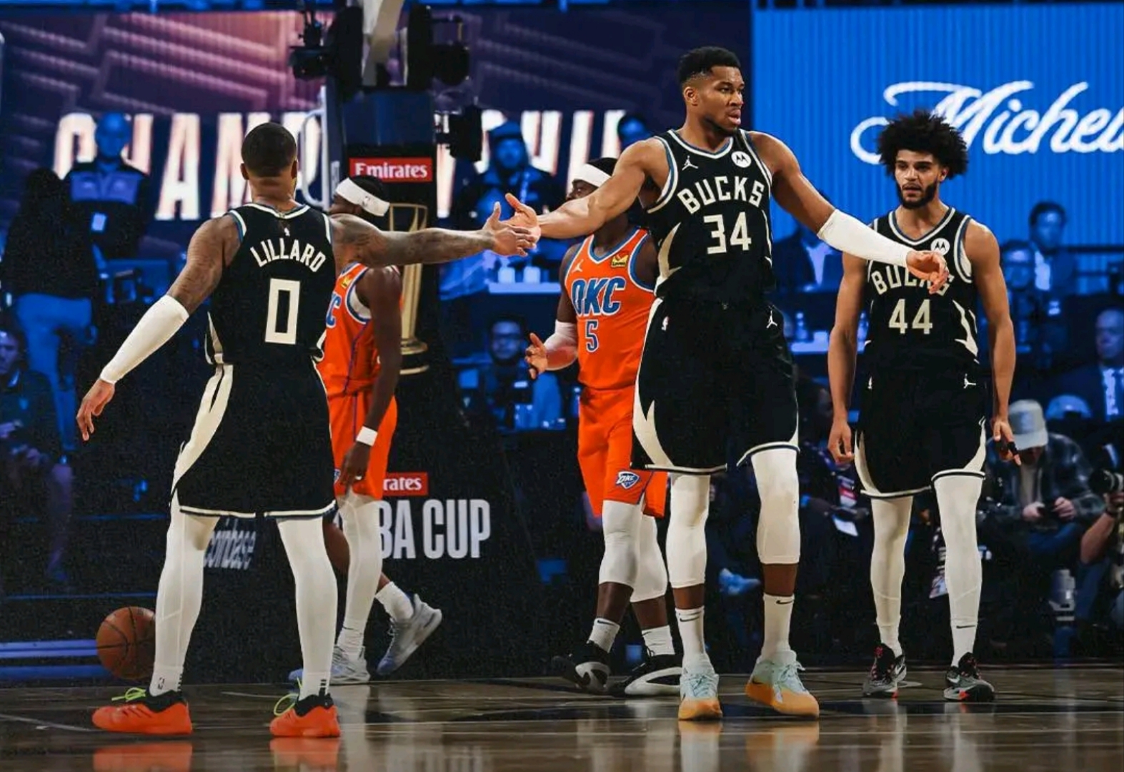 关于篮板王争夺战进入白热化阶段,字母哥领先的信息 关于篮板王争夺战进入白热化阶段,字母哥领先的信息