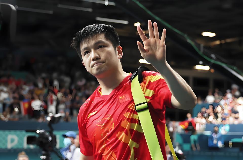 爱游戏网页版-拉什登反超逆袭，球迷为球队庆胜不已的简单介绍