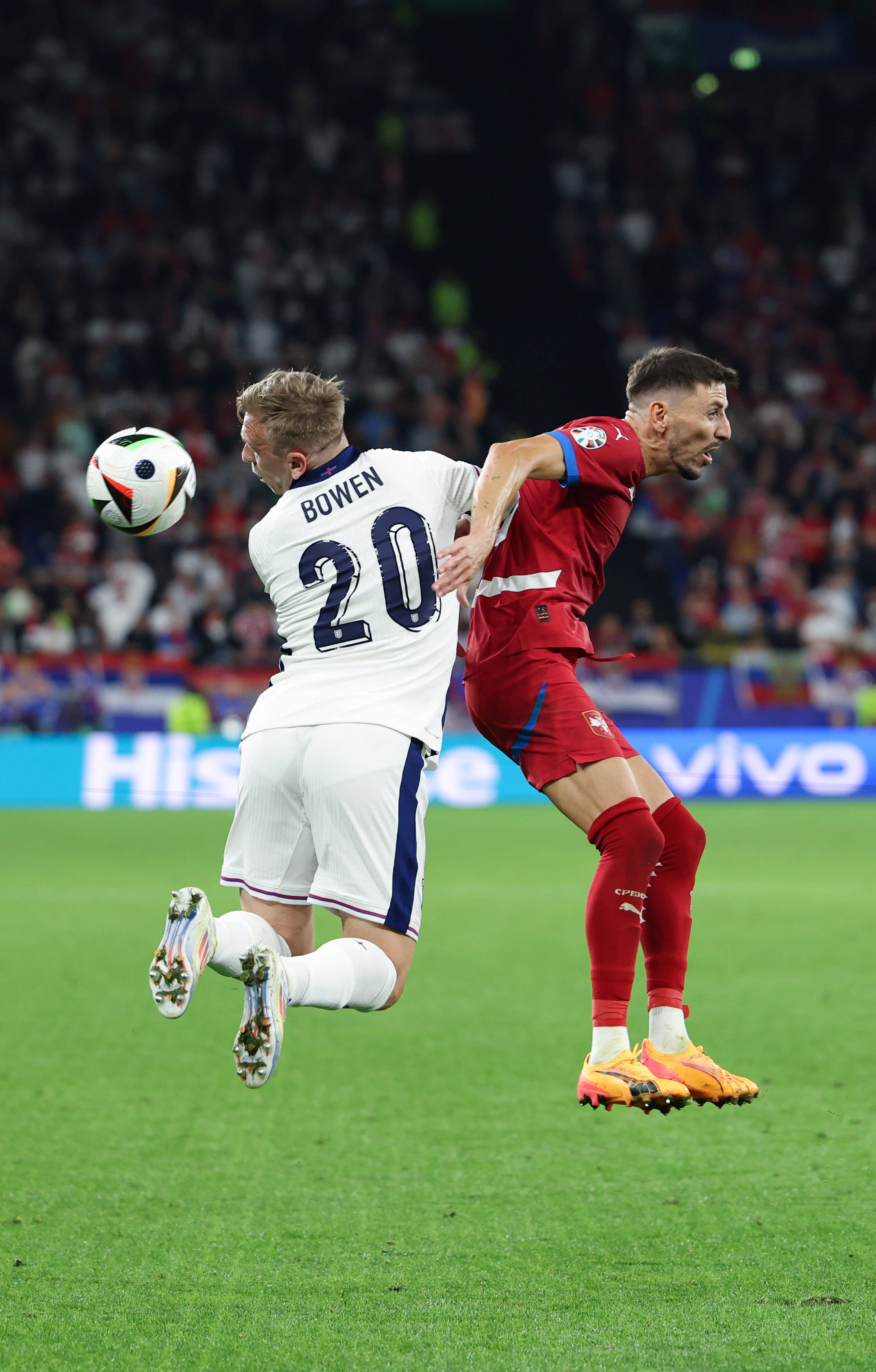 爱游戏app-国际足球比赛中的技战术对抗