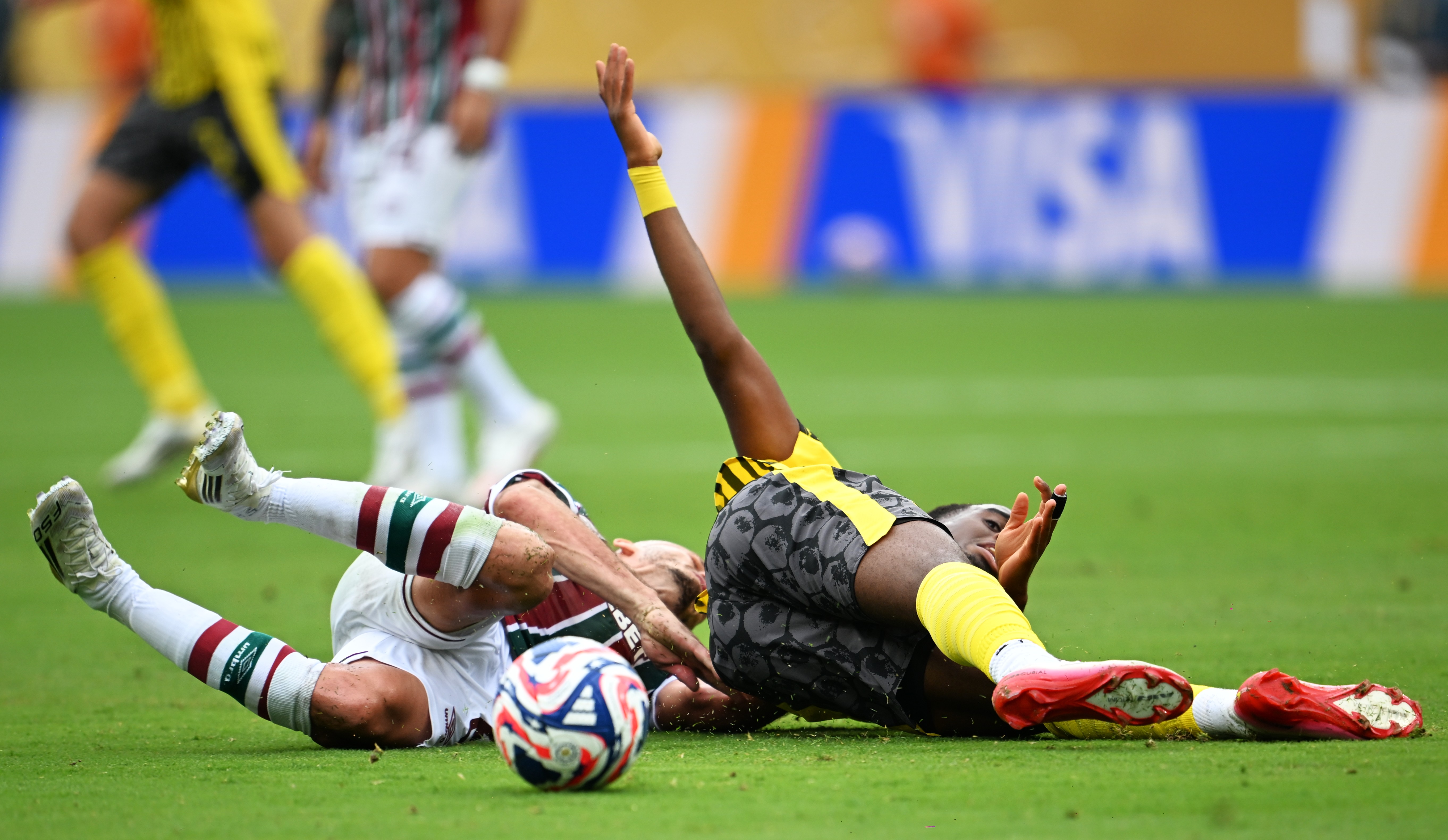 关于多特蒙德遭遇失利,球队战绩略显不稳的信息 关于多特蒙德遭遇失利,球队战绩略显不稳的信息