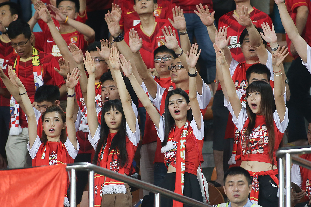 爱游戏体育官网-主场作战，在球迷助威声中迎来一场胜利