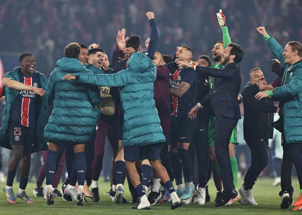 包含欧洲联赛明星阵容揭晓,球迷期待顶级对抗的词条 包含欧洲联赛明星阵容揭晓,球迷期待顶级对抗的词条