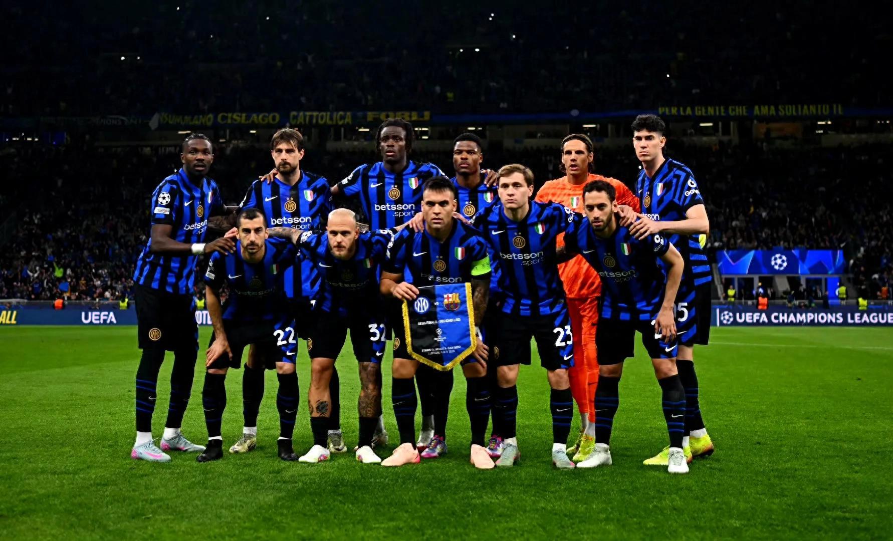 国际米兰客场战胜热那亚,稳固前四位置 国际米兰客场战胜热那亚,稳固前四位置