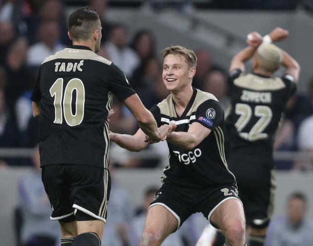 包含黑马逆袭:亚特兰大挑战阿贾克斯,期待晋级下一轮的词条 包含黑马逆袭:亚特兰大挑战阿贾克斯,期待晋级下一轮的词条