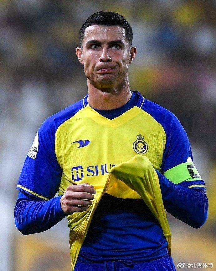 爱游戏网页版-亚眠球员红牌遭罚，下轮比赛将缺席的简单介绍