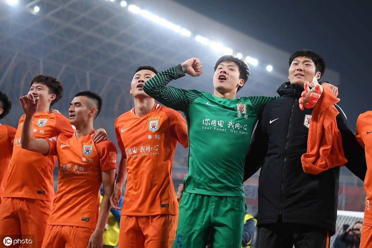 爱游戏app下载-山东鲁能战绩起伏不定，对阵深圳佳兆业能否止颓？的简单介绍